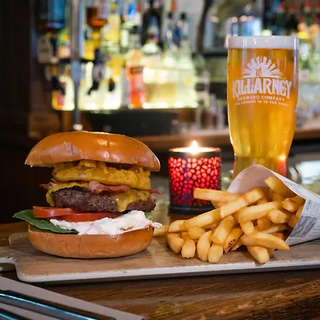 スコッツ ホテル 4*