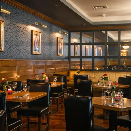 Scott's 4* Killarney